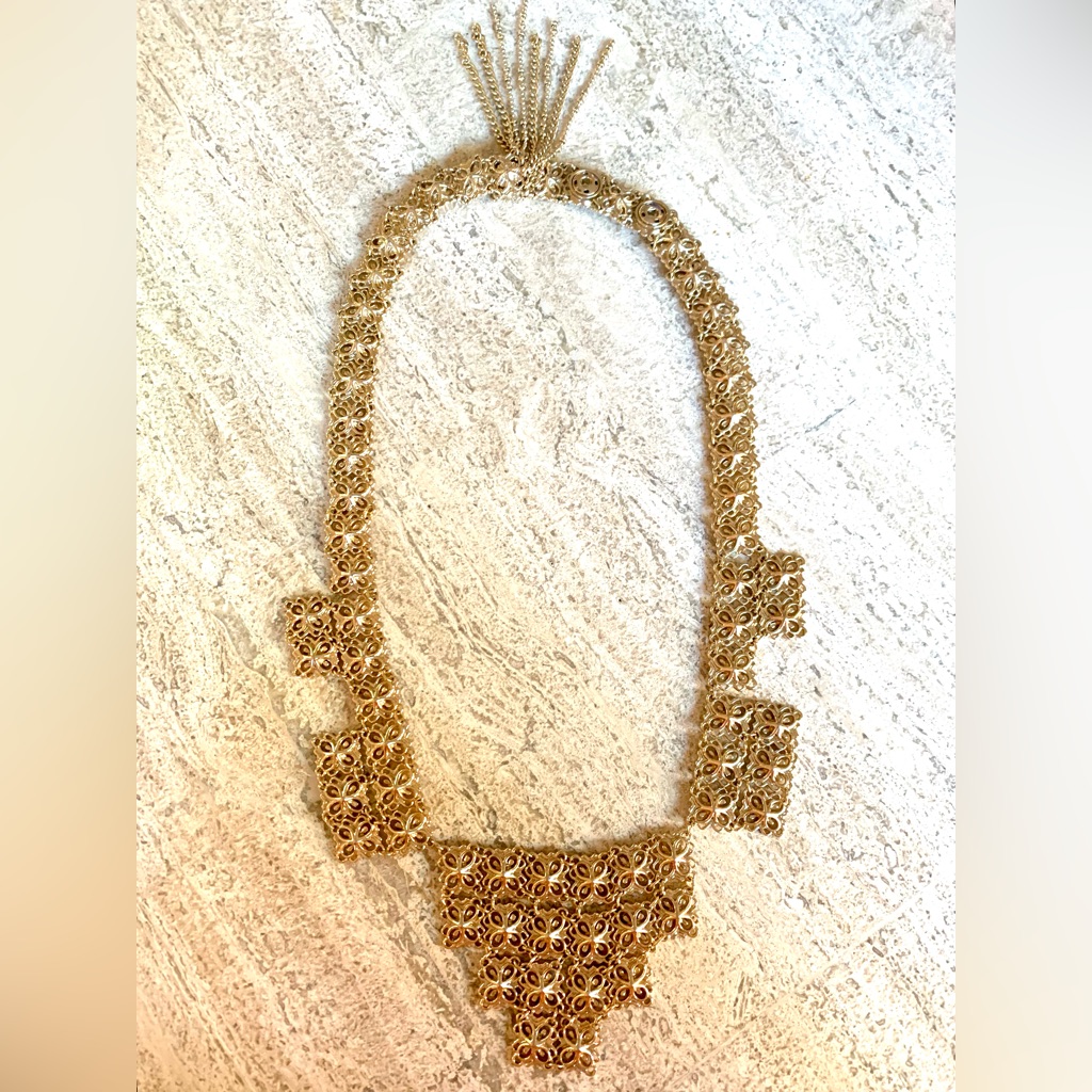 Vintage And Rare Kendra Scott Gold Filigree Bib Necklace 150$